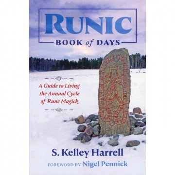 Runic Book of Days av S. Kelley Harrell