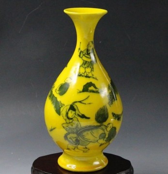 Kinesisk håndmalt Vase med motiv av barn Qing-dynastiet Qianlong Mark