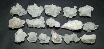 Pollucitt krystaller 3-5 cm AAA-kvalitet