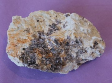 Lepidolitt Rå 293 gram