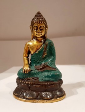 Buddha sittende grønn liten i messing 6 cm