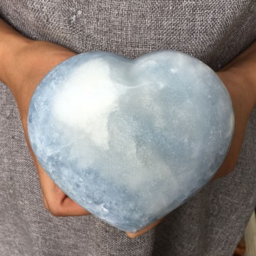 Kalsitt, blå hjerte 12 cm, 840 gram
