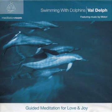 Swimming with Dolphins av Val Delph