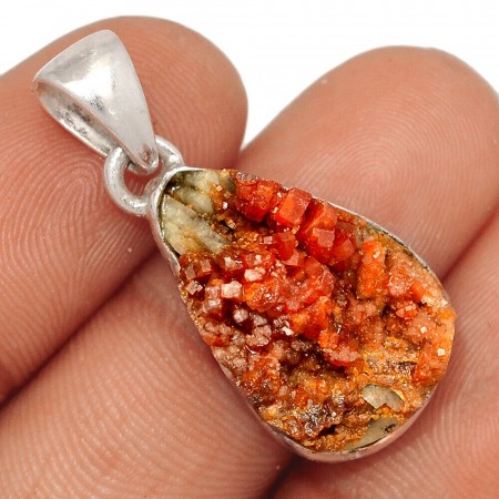 Vanadinitt anheng i 925 sølv