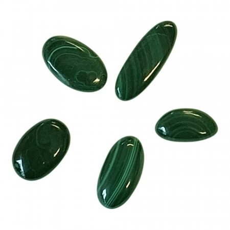 Malakitt CAB Oval 2-4 gram AAA-kvalitet