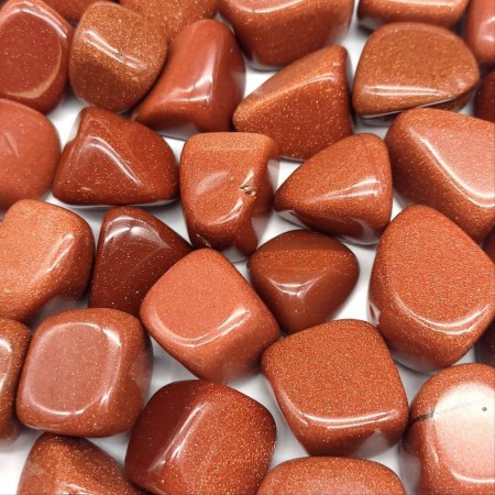 Stjernestein, rød (Syntetisk) Tromlet Medium A-kvalitet